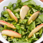 Salade de roquette, pomme, pak choi (ou pak choi en salade ) : la plus originale des salades maison