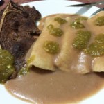 enfrijoladas, nourriture typique de la cuisine mexicaine
