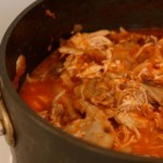 tinga de poulet, plat typique de la cuisine mexicaine