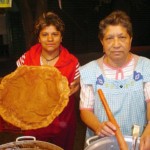 Buñuelos, dessert typique de la cuisine populaire mexicaine, 
