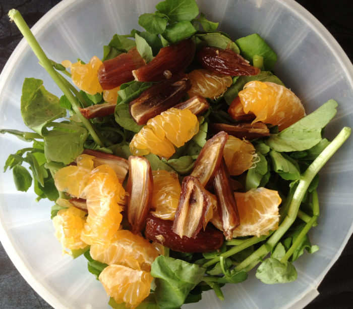 salade originale, recette de cuisine facile (salade aux dattes et à la mandarine)